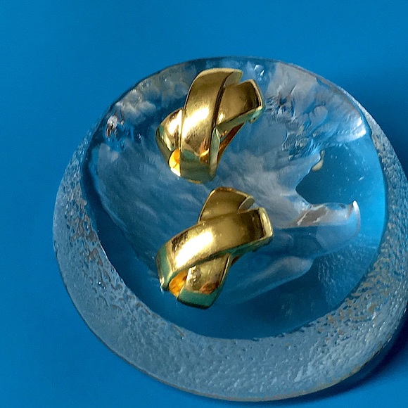 🖤Vtg Chr.Dior©️ X design clip earrings - Picture 5 of 14